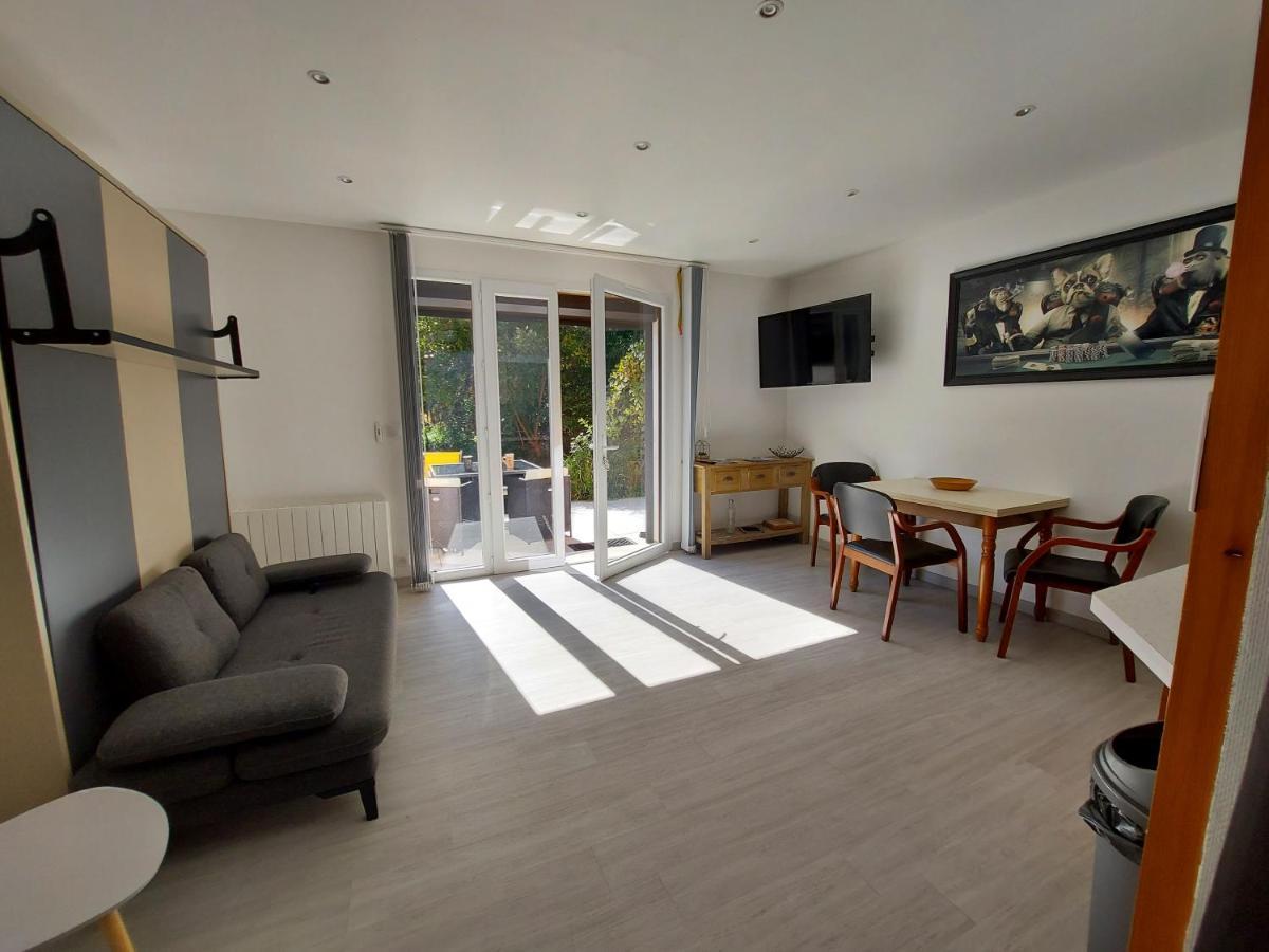 Centre St Jorioz : Charmant Et Spacieux Studio Avec Terrasse Et Jardin Privatif Saint-Jorioz Eksteriør billede