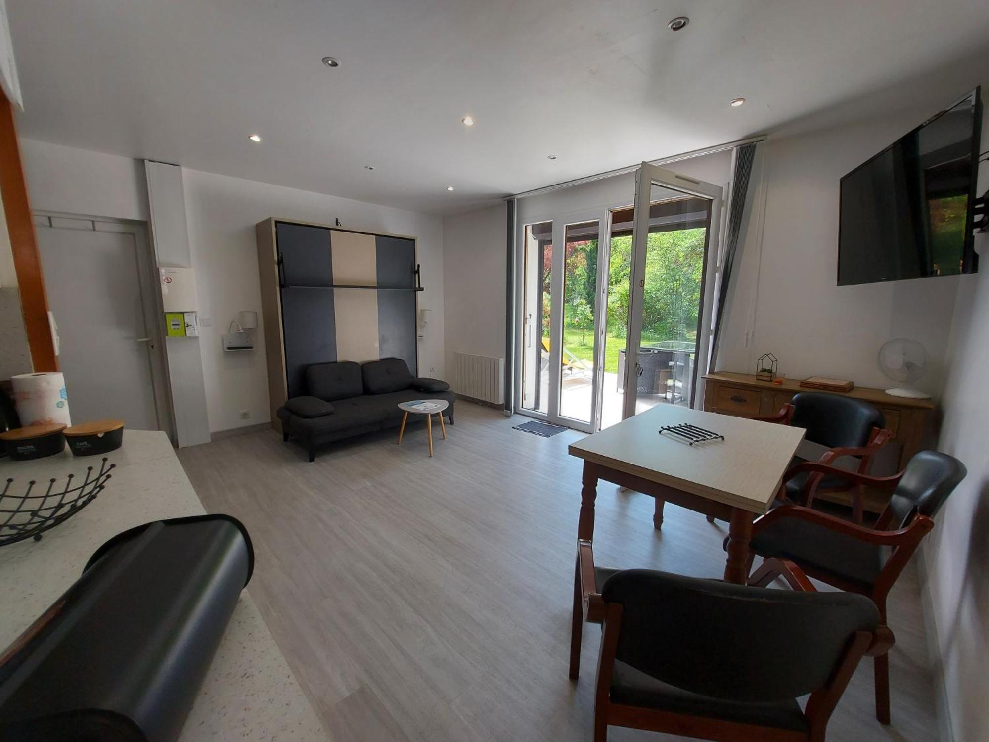 Centre St Jorioz : Charmant Et Spacieux Studio Avec Terrasse Et Jardin Privatif Saint-Jorioz Eksteriør billede