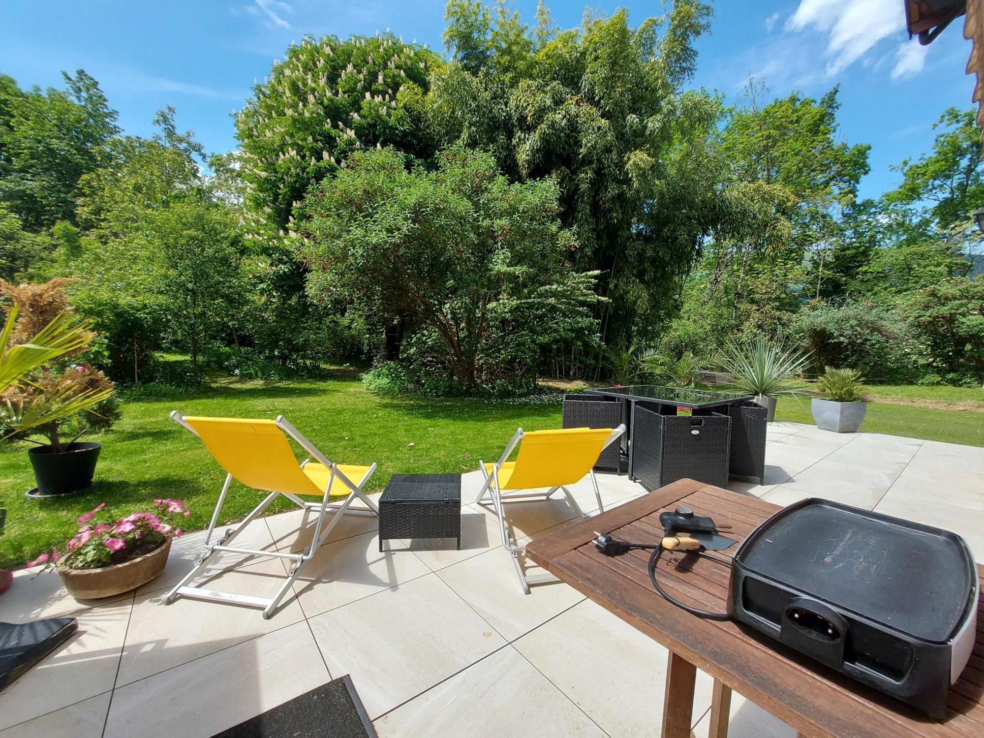 Centre St Jorioz : Charmant Et Spacieux Studio Avec Terrasse Et Jardin Privatif Saint-Jorioz Eksteriør billede